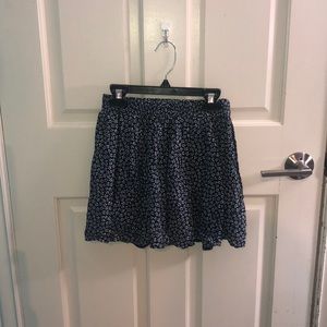 brandy melville mini skirt!